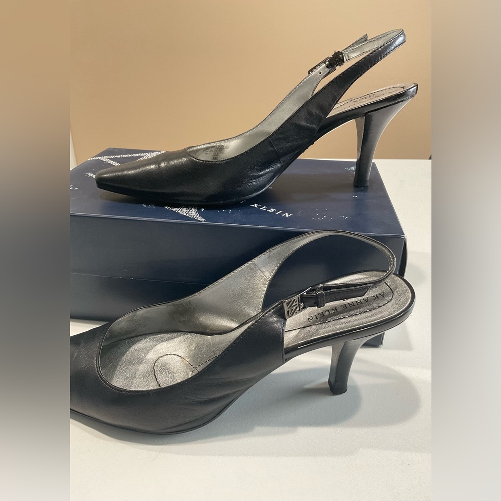 ☀️☀️☀️Anne Klein Women’s Genuine Leather Black 3.5”Heeled Sandals, Size 8M